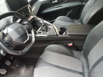 Usata Peugeot 3008 Active 131 CV (96 kW) 2022 Grigio SUV