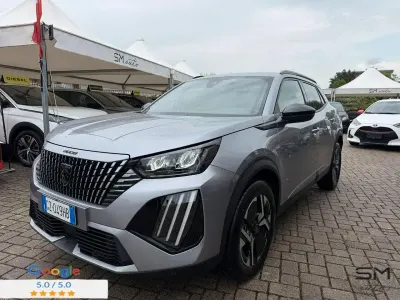 Usata Peugeot 2008 Allure 131 CV (96 kW) 2025 Grigio artense SUV