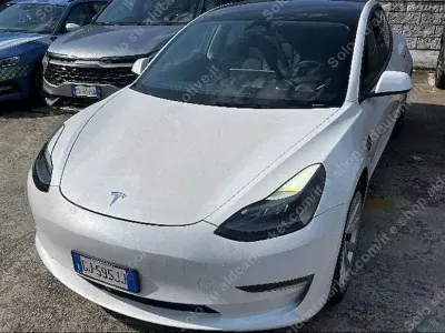 Usata Tesla Model 3 152 kW (208 CV) 2022 Bianco Berlina