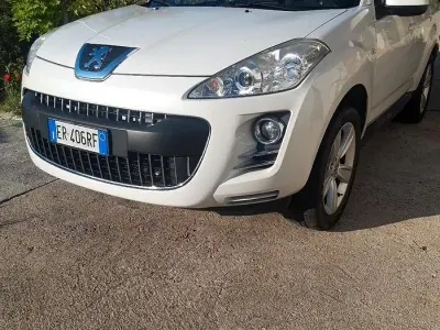 Usata Peugeot 4007 156 CV (114 kW) 2013 Bianco SUV