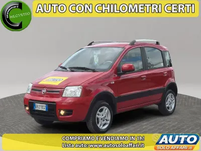 Second-hand Fiat Panda 4x4 Climbing 75 CP (55 kW) 2013 Roșu Hatchback