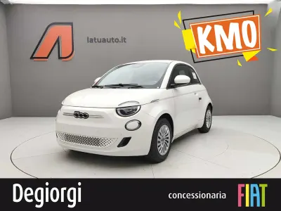 Nuova Fiat 500e Tech 86 kW (118 CV) 2025 Ice white Utilitaria