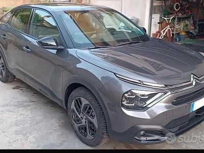 Begagnad Citroën C4 Feel 131 HK (96 kW) 2023 Grå SUV