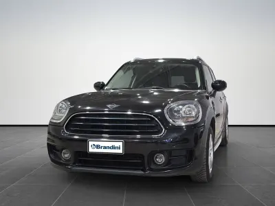 Begagnad Mini Cooper D Countryman Business 150 HK (110 kW) 2020 Svart SUV