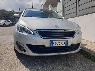 Usata Peugeot 308 SW Allure 120 CV (88 kW) 2015 Argento Station wagon