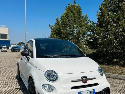 Usata Abarth 595 165 CV (121 kW) 2024 Bianco Utilitaria