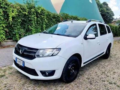 Usata Dacia Logan Lauréate 72 CV (52 kW) 2015 Bianco Station wagon
