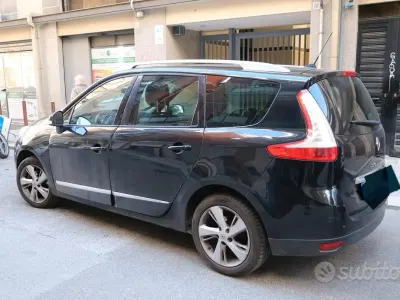 Usata Renault Scenic E-Tech 106 CV (77 kW) 2014 Monovolume