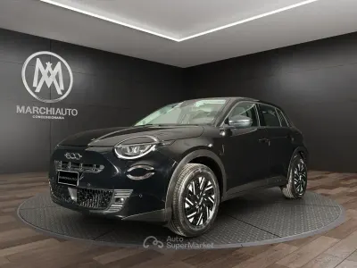 Nuova Fiat 600 Comfort 101 CV (74 kW) 2026 Nero pastello SUV