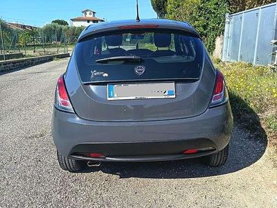 Usata Lancia Ypsilon 69 CV (50 kW) 2014 Utilitaria