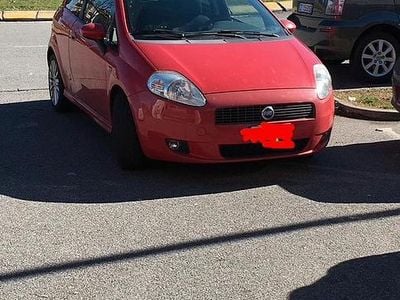 Usata Fiat Grande Punto 130 CV (95 kW) 2006 Rosso Utilitaria