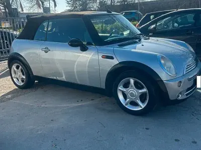 Usata Mini One Cabriolet 90 CV (66 kW) 2005 Grigio Cabrio