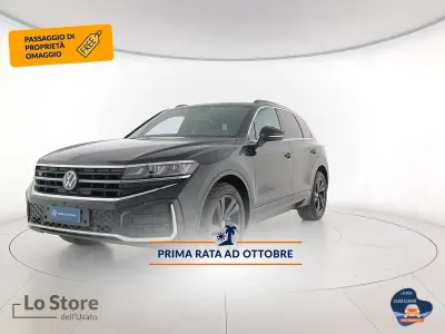 Usata VW Touareg R-line 231 CV (169 kW) 2024 Nero SUV