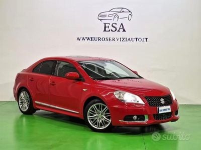 Usata Suzuki Kizashi Sport 178 CV (130 kW) 2013 Rosso Berlina