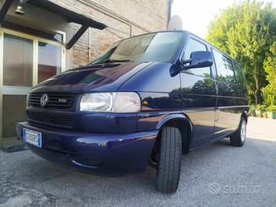 VW Caravelle