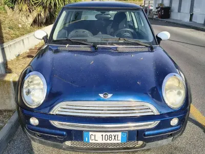 Usata Mini One D 75 CV (55 kW) 2003 Blu/azzurro Utilitaria