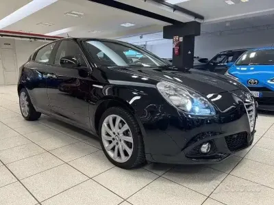 Gebraucht Alfa Romeo Giulietta Exclusive 105 PS (77 kW) 2015 Schwarz Kleinwagen