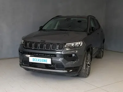Usata Jeep Compass Summit 131 CV (96 kW) 2025 Grigio SUV
