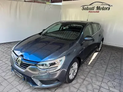 Usata Renault Mégane GrandTour 110 CV (80 kW) 2019 Grigio Station wagon