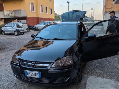 Usata Opel Corsa 80 CV (58 kW) 2004 Utilitaria