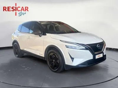 Usata Nissan Qashqai 158 CV (116 kW) 2023 Bianco / tetto nero SUV