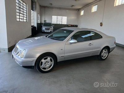 Usata Mercedes CLK200 Elegance 135 CV (99 kW) 1998 Grigio Coupé