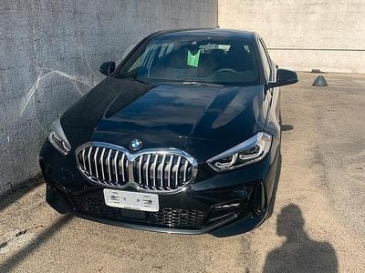 Usata BMW 116 M Sport 116 CV (85 kW) 2020 Nero Utilitaria