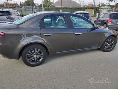 Usata Alfa Romeo 159 150 CV (110 kW) 2007 Marrone Berlina