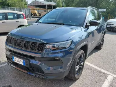 Usata Jeep Compass North 241 CV (177 kW) 2025 Blu / metallizzato SUV