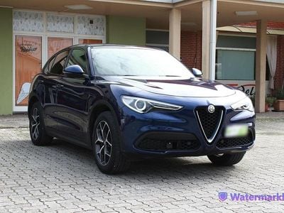 Usata Alfa Romeo Stelvio Executive 200 CV (147 kW) 2019 Blu SUV