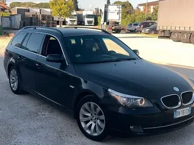 Usata BMW 520 170 CV (125 kW) 2009 Nero Station wagon