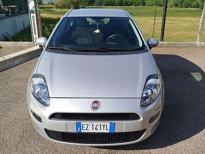 Usata Fiat Punto Lounge 69 CV (50 kW) 2015 Utilitaria