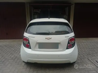 Usata Chevrolet Aveo LTZ 95 CV (69 kW) 2012 Bianco Berlina