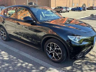 Usata Alfa Romeo Stelvio Business 179 CV (131 kW) 2018 Nero SUV