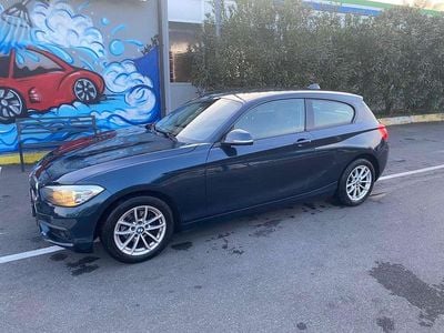 Usata BMW 116 Comfort Edition 109 CV (80 kW) 2015 Blu/azzurro Utilitaria