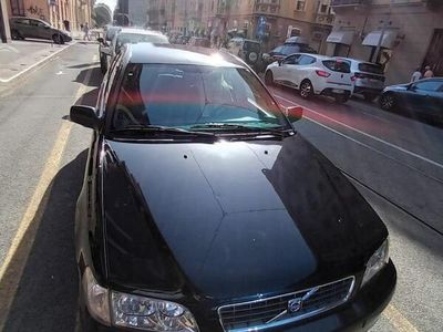 usata Volvo V40 -