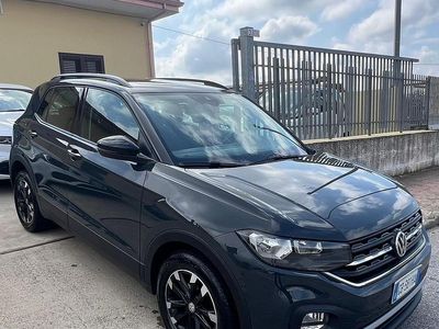 Usata VW T-Cross 95 CV (69 kW) 2020 Grigio SUV