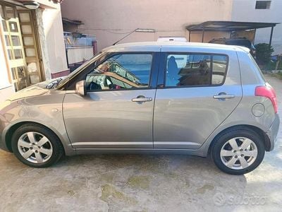 Usata Suzuki Swift 2010 Grigio Utilitaria