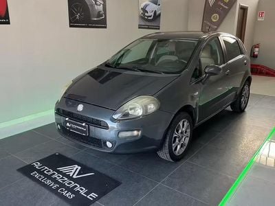 Usata Fiat Punto Easy 70 CV (51 kW) 2012 Nero Utilitaria