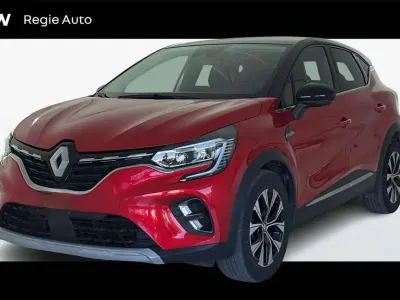 Usata Renault Captur Intens 94 CV (69 kW) 2023 Rosso SUV