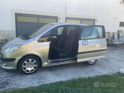 Usata Peugeot 1007 68 CV (50 kW) 2006 Monovolume