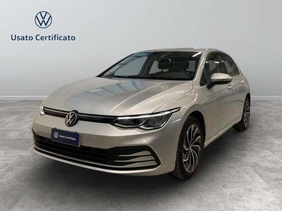 Usata VW Golf VIII Life 110 CV (80 kW) 2022 Reflex silver metallizzato Berlina