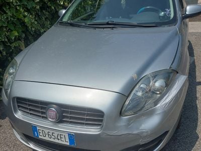 Usata Fiat Croma 147 CV (108 kW) 2010 Grigio Station wagon