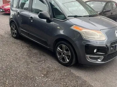 Usata Citroën C3 Picasso Exclusive 90 CV (66 kW) 2009 Grigio Monovolume