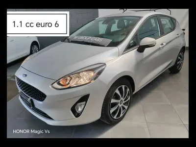 Usata Ford Fiesta 86 CV (63 kW) 2019 Argento Utilitaria