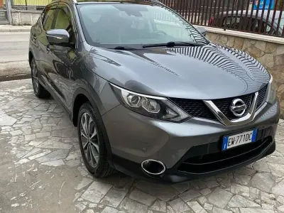 Usata Nissan Qashqai 105 CV (77 kW) 2014 Grigio SUV