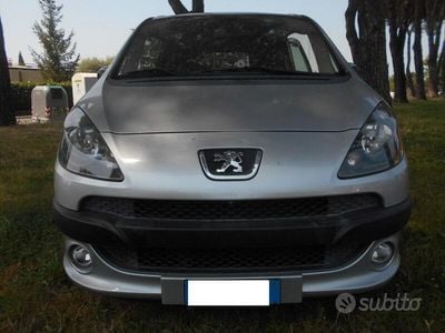 Usata Peugeot 1007 109 CV (80 kW) 2007 Grigio Monovolume