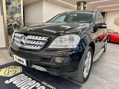 Usata Mercedes ML320 224 CV (164 kW) 2007 Nero SUV