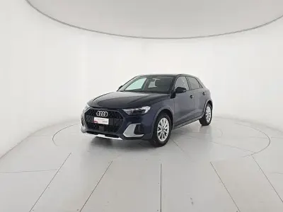 Usado Audi A1 Advanced Plus 116 CV (85 kW) 2025 Azul SUV