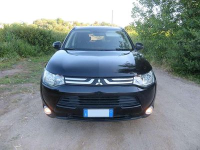Usata Mitsubishi Outlander Intense 150 CV (110 kW) 2015 Nero SUV
